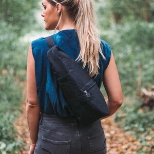 Ameribag 17”  Black Nylon Healthy Back Bag